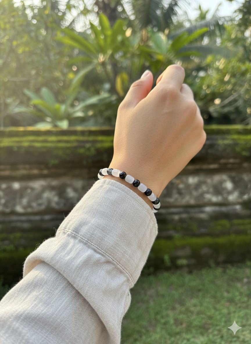 White Jade & Black Agate | Protection & Balance Bracelet - Gallery Image 2